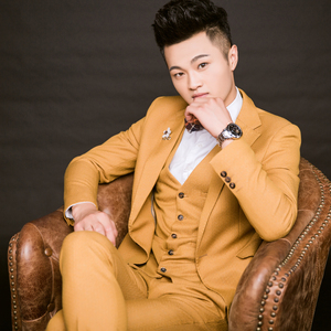 撕开她的胸罩猛吸奶头的视频
